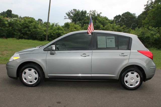 2009 Nissan Versa Carrera C4S
