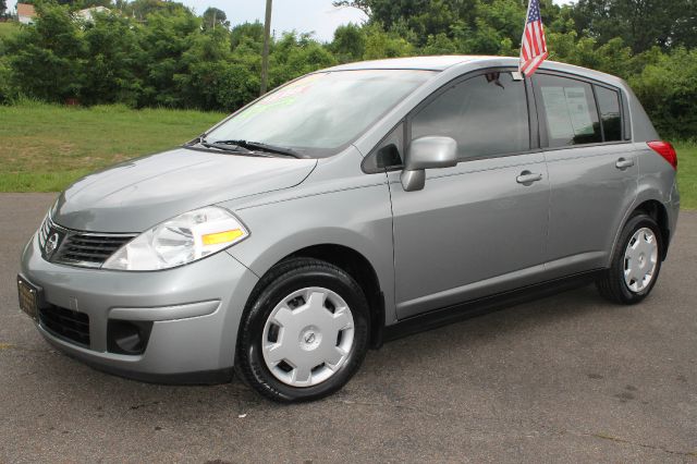 2009 Nissan Versa Carrera C4S
