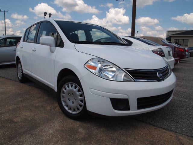 2010 Nissan Versa Unknown