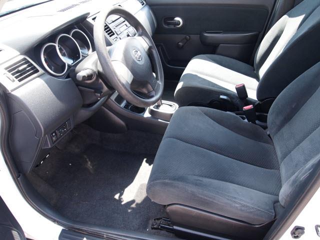 2010 Nissan Versa Unknown