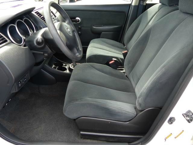 2010 Nissan Versa Carrera C4S