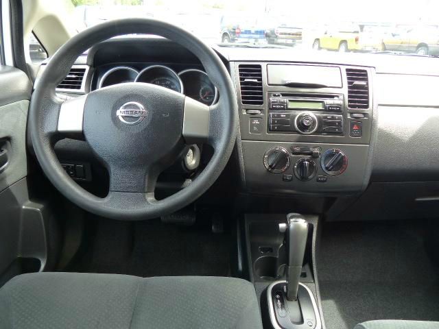 2010 Nissan Versa Carrera C4S