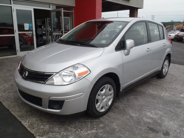 2010 Nissan Versa E43