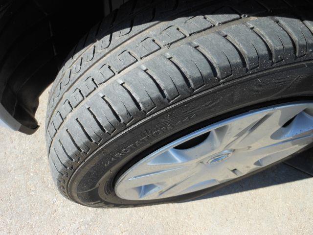 2010 Nissan Versa Carrera C4S