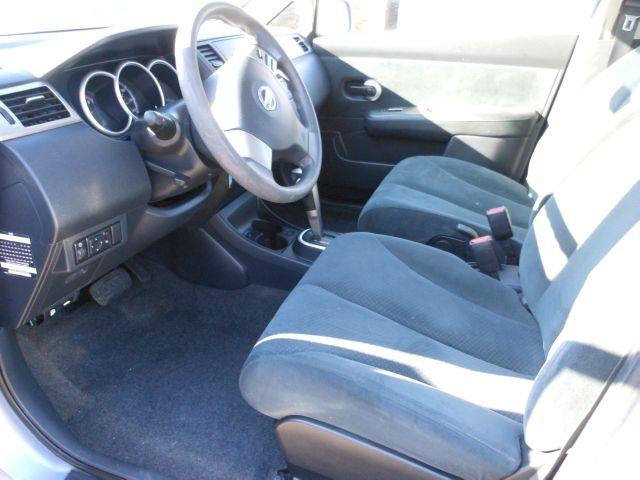 2010 Nissan Versa Carrera C4S