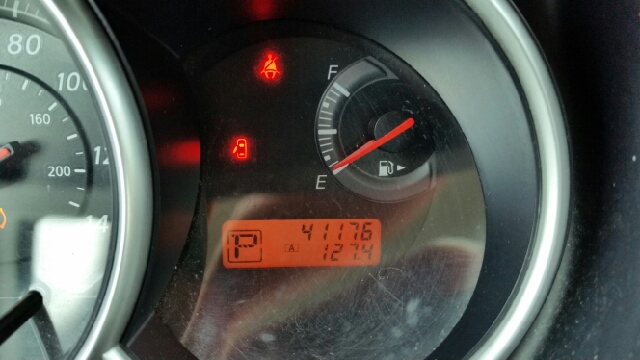 2010 Nissan Versa Crew Cab Standard Box 2-wheel Drive SLE