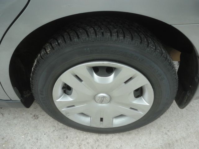 2010 Nissan Versa Unknown