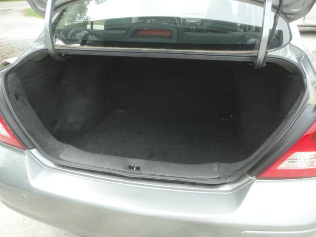 2010 Nissan Versa Unknown