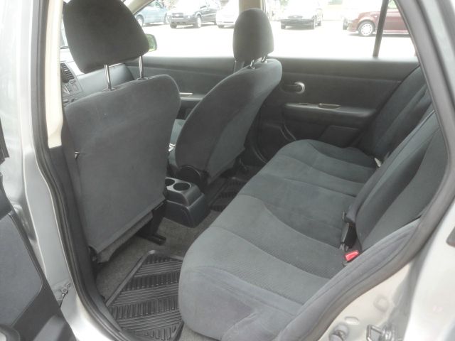 2010 Nissan Versa Unknown