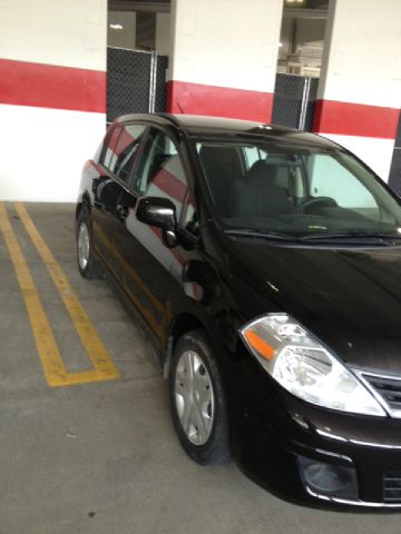 2011 Nissan Versa Carrera C4S