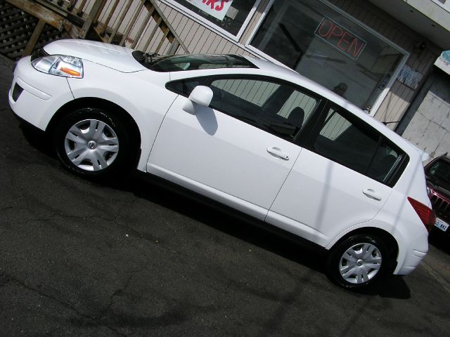 2011 Nissan Versa Unknown