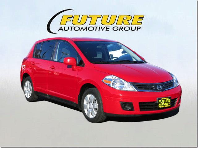 2011 Nissan Versa FWD 4dr