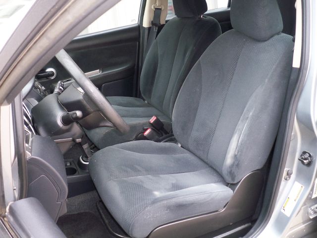 2011 Nissan Versa Carrera C4S