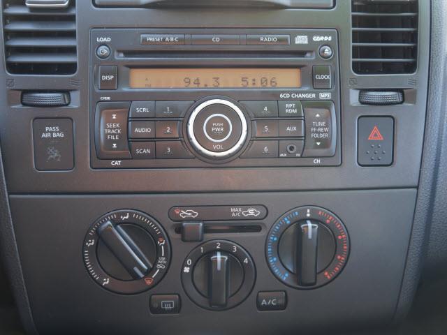 2011 Nissan Versa E43