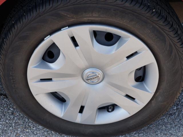 2011 Nissan Versa E43