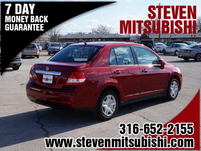2011 Nissan Versa E43