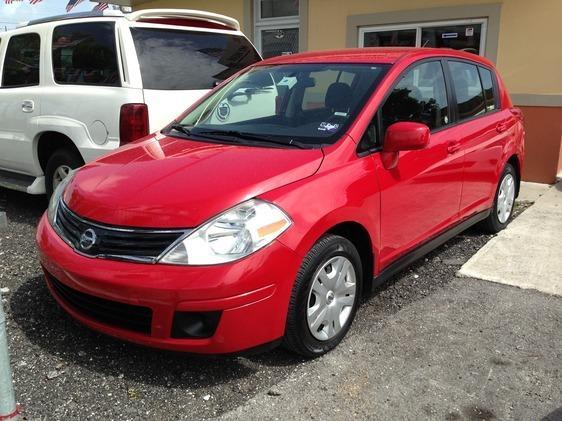 2011 Nissan Versa Carrera C4S
