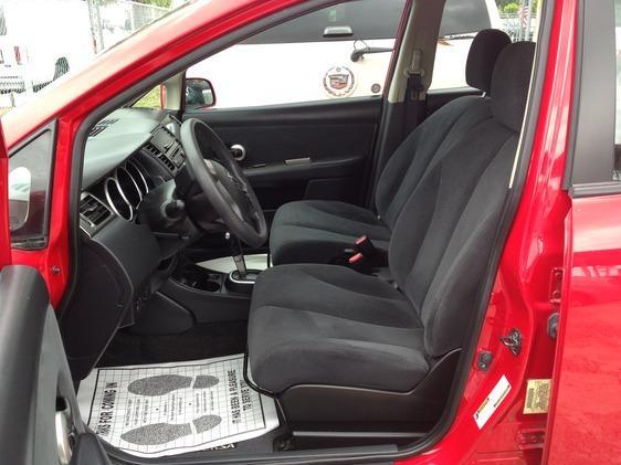 2011 Nissan Versa Carrera C4S