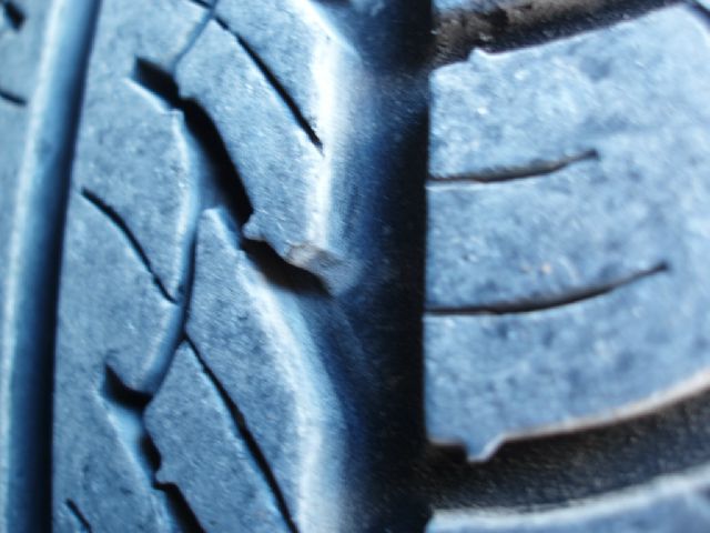 2011 Nissan Versa Crew Cab Standard Box 2-wheel Drive SLE