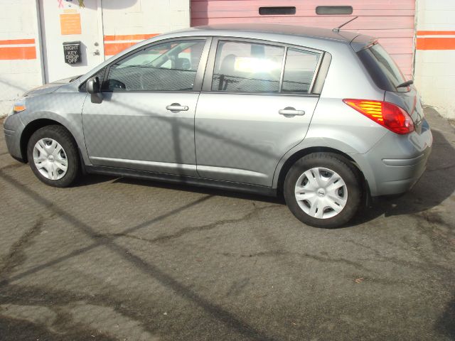 2011 Nissan Versa Sportxcab Crew Cab