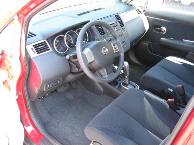 2012 Nissan Versa Carrera C4S