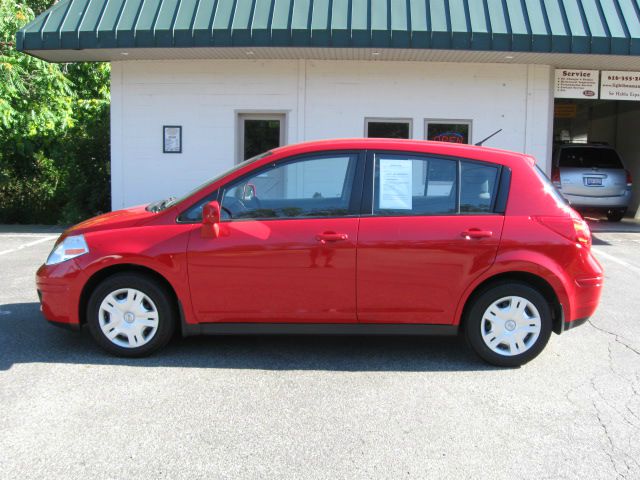 2012 Nissan Versa Carrera C4S