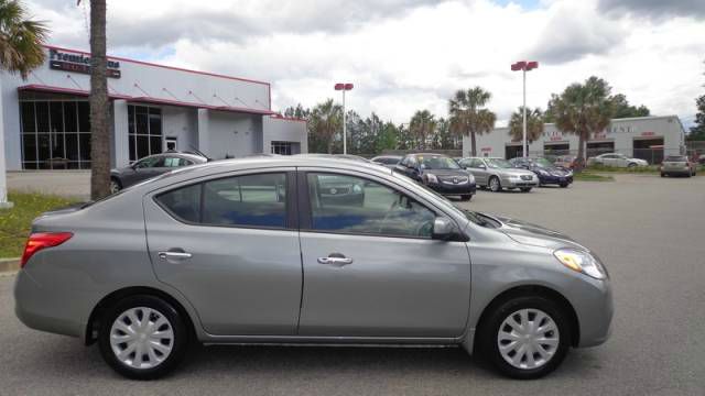 2012 Nissan Versa Track Edition 3.8