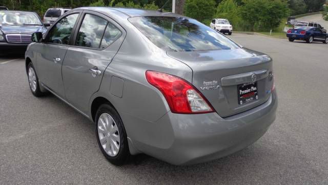 2012 Nissan Versa Track Edition 3.8