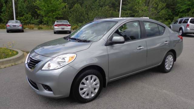 2012 Nissan Versa Track Edition 3.8