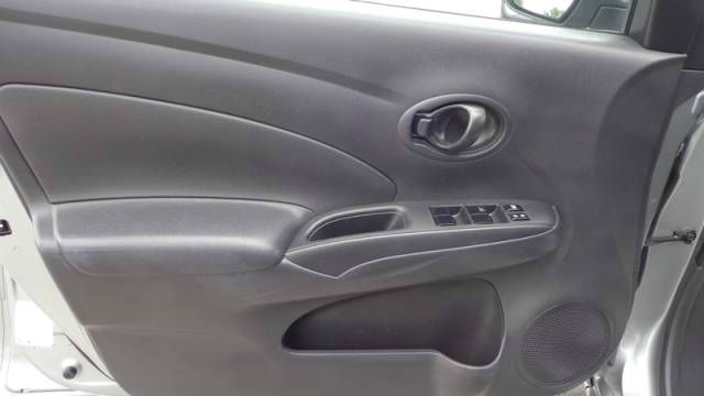 2012 Nissan Versa Track Edition 3.8