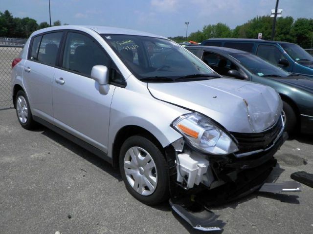 2012 Nissan Versa Carrera C4S