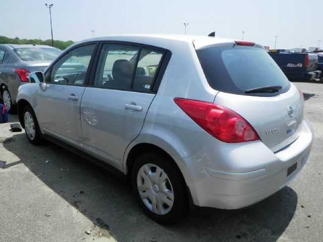 2012 Nissan Versa Carrera C4S