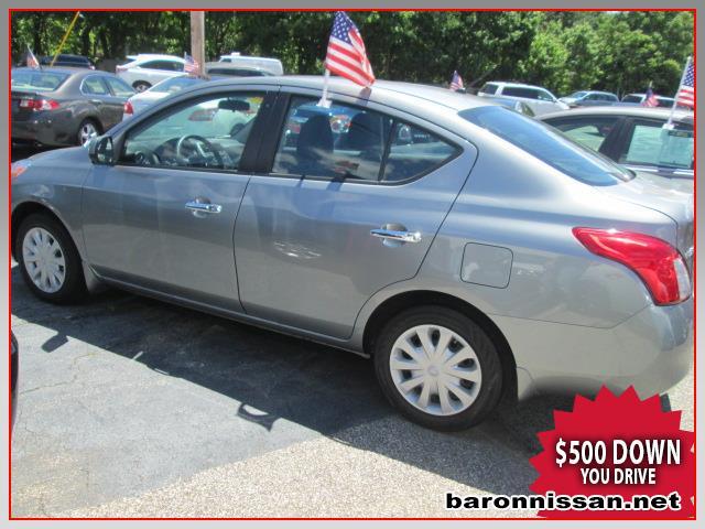 2012 Nissan Versa 73629