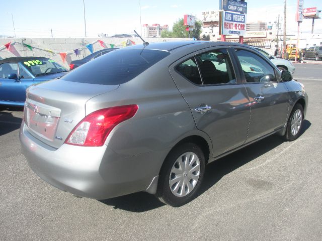 2012 Nissan Versa Track Edition 3.8