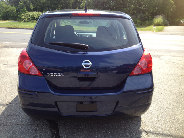 2012 Nissan Versa Carrera C4S