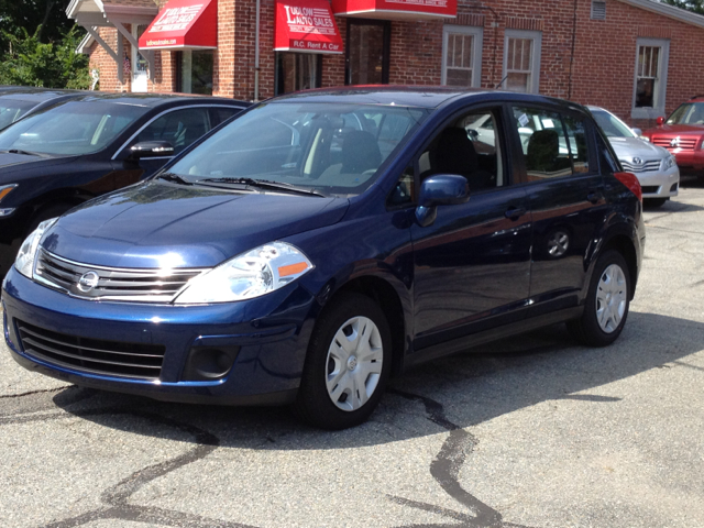 2012 Nissan Versa Carrera C4S