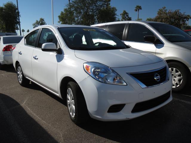 2012 Nissan Versa 745lilow Milesmint Condtionclean Carfax Se