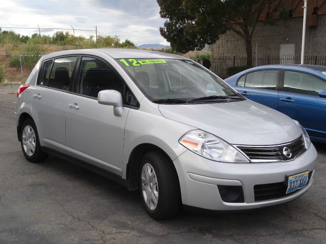 2012 Nissan Versa Carrera C4S