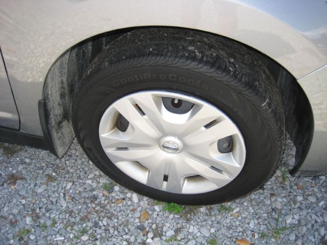 2012 Nissan Versa Carrera C4S