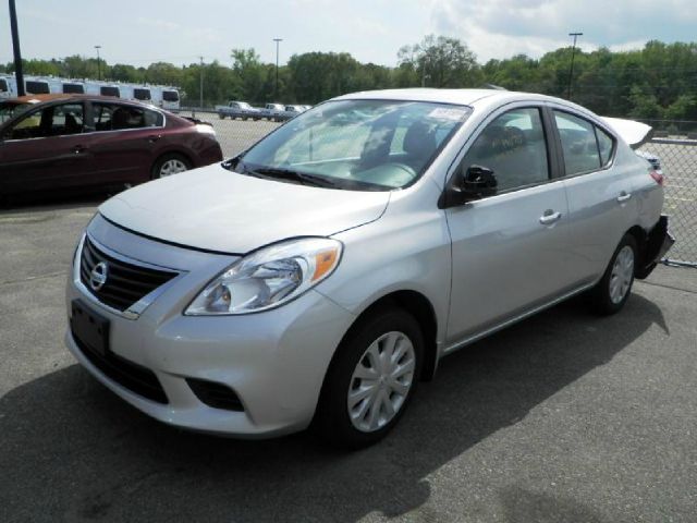 2012 Nissan Versa Track Edition 3.8