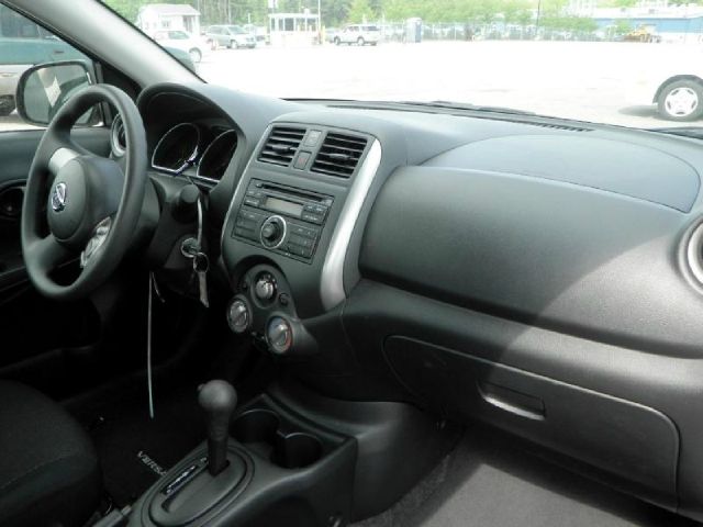 2012 Nissan Versa Track Edition 3.8