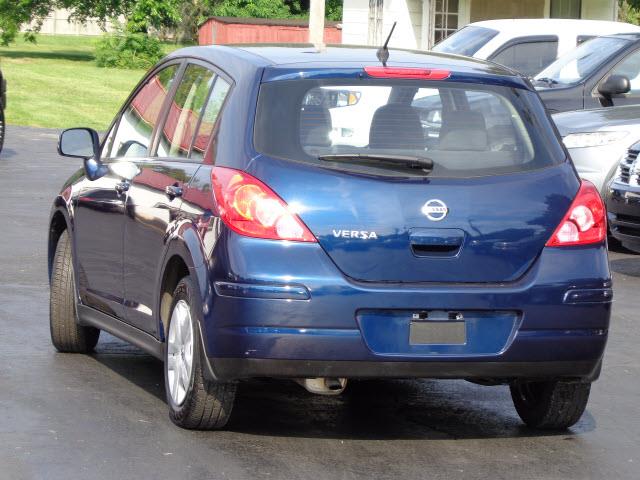 2012 Nissan Versa W/T REG CAB