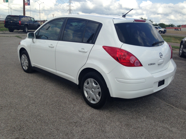 2012 Nissan Versa Carrera C4S
