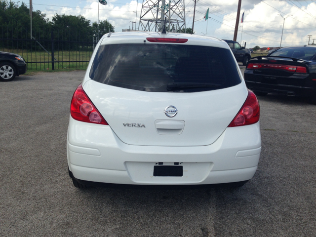 2012 Nissan Versa Carrera C4S