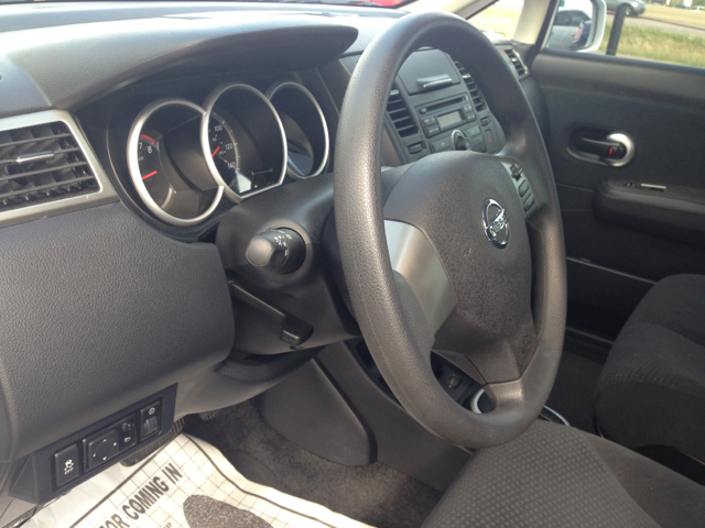 2012 Nissan Versa Carrera C4S