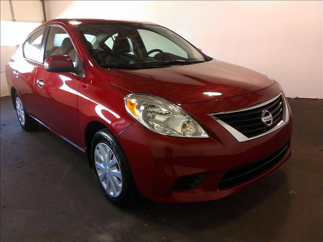 2012 Nissan Versa 745lilow Milesmint Condtionclean Carfax Se