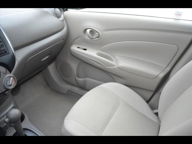 2012 Nissan Versa 745lilow Milesmint Condtionclean Carfax Se