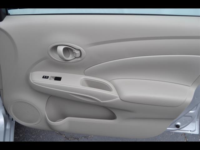 2012 Nissan Versa 745lilow Milesmint Condtionclean Carfax Se