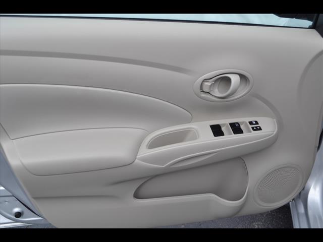 2012 Nissan Versa 745lilow Milesmint Condtionclean Carfax Se