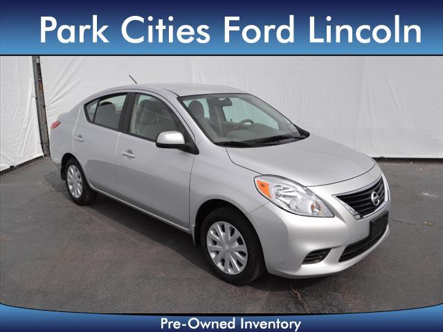 2012 Nissan Versa 745lilow Milesmint Condtionclean Carfax Se